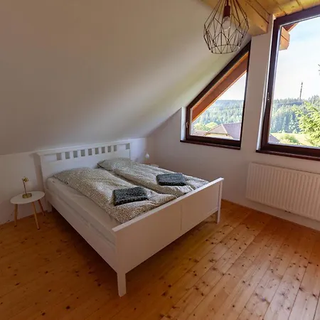 Moderní šumavská Roubenka S Výhledem Na Boubín Chalé *